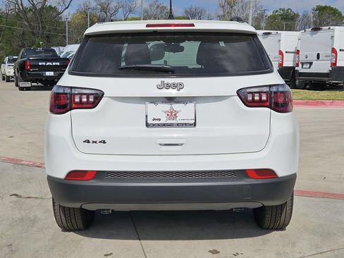New 2026 Jeep Compass Latitude AWD/4WD image 4