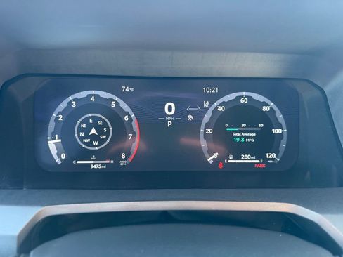 Certified 2025 Toyota Tacoma Limited AWD/4WD image 13