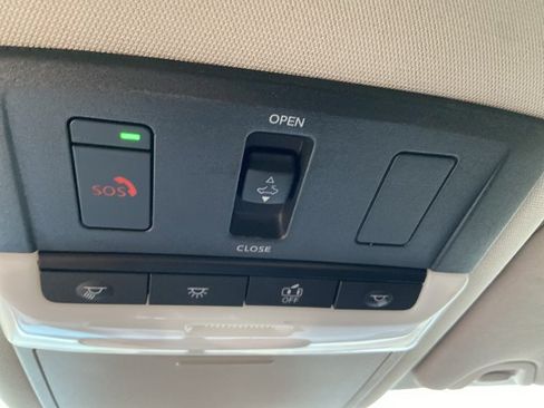 Used 2023 Nissan Altima 2.0 SR FWD image 45