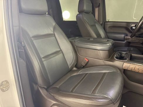 Used 2020 GMC Sierra 3500 Denali w/ Denali Ultimate Package image 36