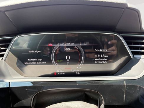 Certified 2023 Audi e-tron S Prestige w/ Prestige Package AWD/4WD image 14