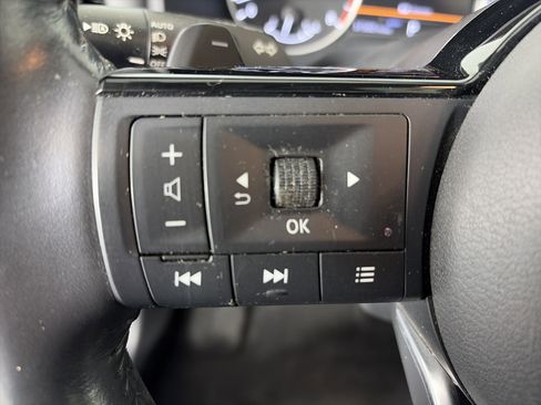 Certified 2023 Nissan Rogue SL w/ SL Premium Package image 32