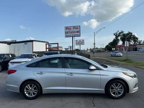 Used 2017 Hyundai Sonata SE FWD image 11