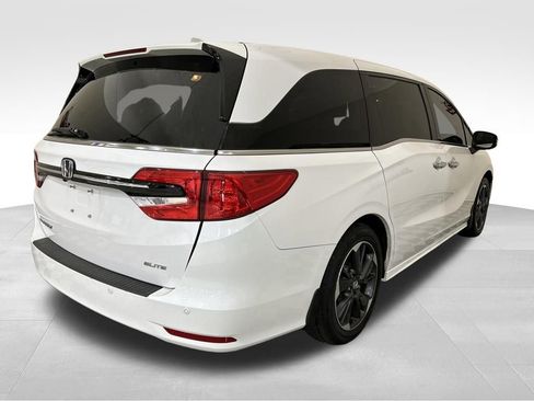 Used 2024 Honda Odyssey Elite image 5