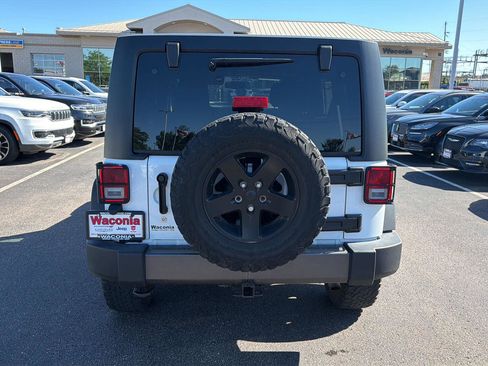 Used 2017 Jeep Wrangler Unlimited Sport AWD/4WD image 6