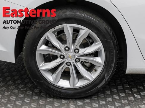 Used 2023 Chevrolet Malibu LT image 30