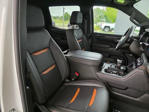 Used 2025 GMC Sierra 1500 AT4 AWD/4WD image 12