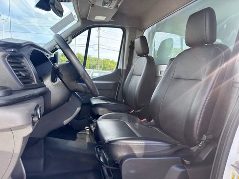 Used 2021 Ford Transit 350 DRW RWD image 14