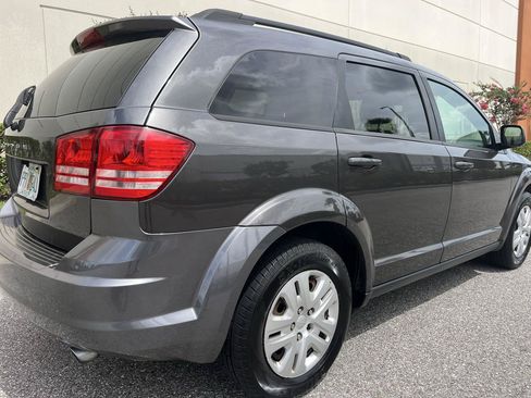 Used 2016 Dodge Journey SE w/ Flexible Seating Group FWD image 4
