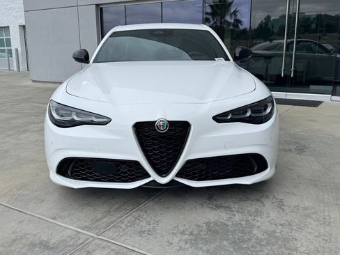 New 2026 Alfa Romeo Giulia w/ Driving Assist Package RWD image 2
