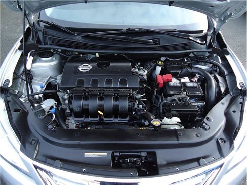 Used 2015 Nissan Sentra S image 21