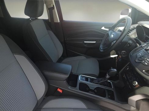 Used 2017 Ford Escape SE AWD/4WD image 25