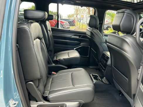 New 2026 Jeep Grand Wagoneer Limited image 44