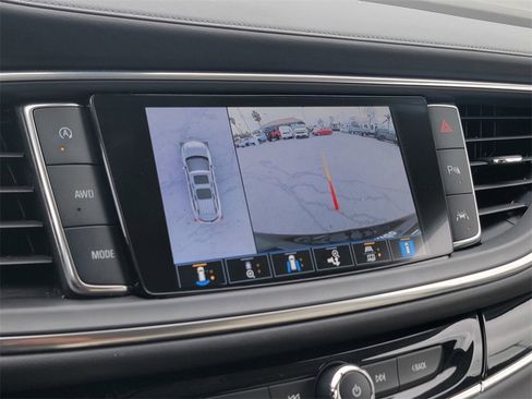 Used 2023 Buick Enclave Avenir w/ Avenir Technology Package image 28