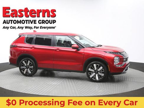 Used 2025 Mitsubishi Outlander SE FWD image 46