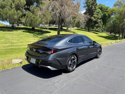 Used 2024 Hyundai Sonata SEL w/ Convenience Package FWD image 5