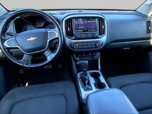 Used 2019 Chevrolet Colorado LT w/ LT Convenience Package RWD image 16