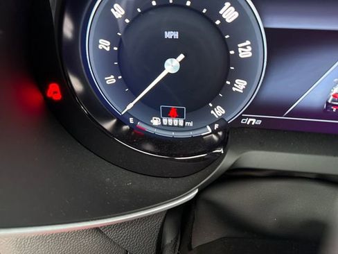 Used 2024 Alfa Romeo Giulia Veloce image 22