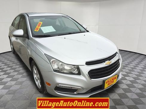 Used 2016 Chevrolet Cruze LT image 15