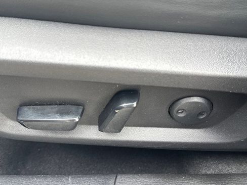 Used 2022 Mitsubishi Outlander SE image 11