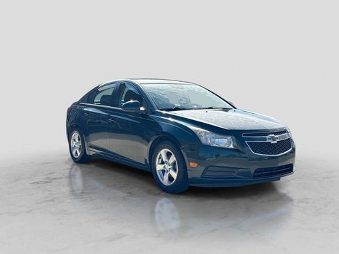 Used 2014 Chevrolet Cruze LT FWD image 8
