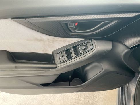 Used 2018 Subaru Crosstrek 2.0i Premium AWD/4WD image 13