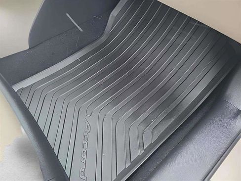 Used 2015 Honda Accord EX-L image 31