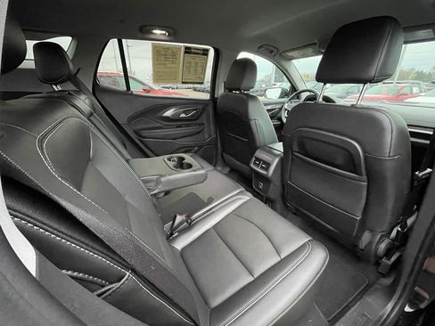 Used 2023 GMC Terrain SLT FWD image 25