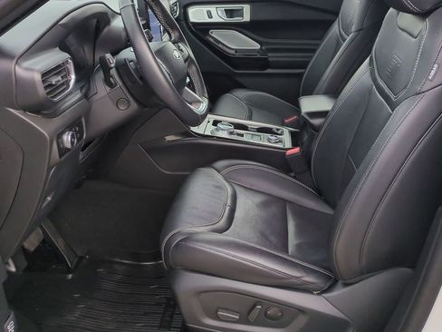 Certified 2023 Ford Explorer ST w/ Equipment Group 401A image 17