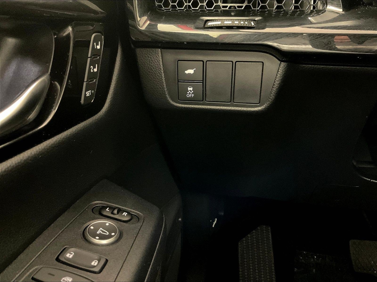 Used 2025 Honda CR-V Sport Touring image 15