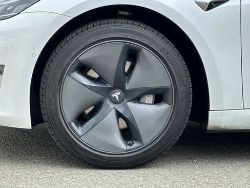 Used 2020 Tesla Model 3 image 30