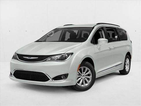 Used 2017 Chrysler Pacifica Touring-L Plus FWD image 1