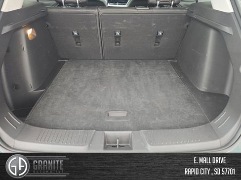 Used 2025 Chevrolet Trax LT w/ LT Convenience Package FWD image 22