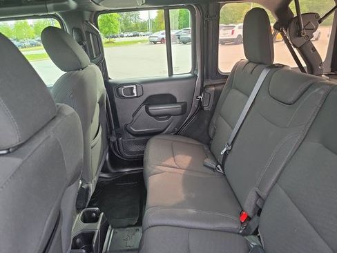 Used 2023 Jeep Wrangler Unlimited Sport AWD/4WD image 13