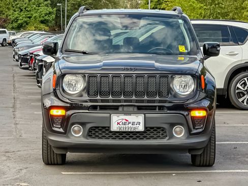 Used 2020 Jeep Renegade Altitude AWD/4WD image 8