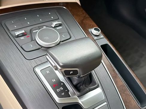 Used 2019 Audi Q5 2.0T Premium image 17