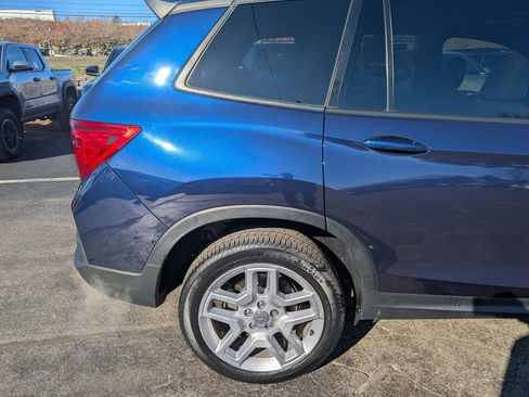 Used 2024 Honda Passport EX-L image 9