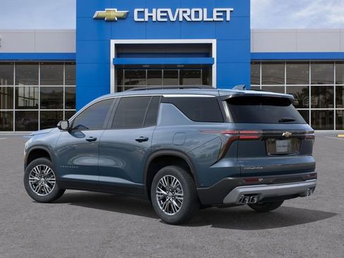 New 2026 Chevrolet Traverse LT FWD image 3