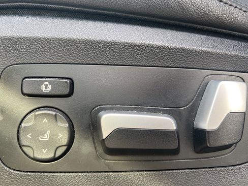 Used 2022 BMW X5 xDrive40i w/ Parking Assistance Package image 14