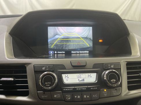 Used 2016 Honda Odyssey Touring Elite image 17
