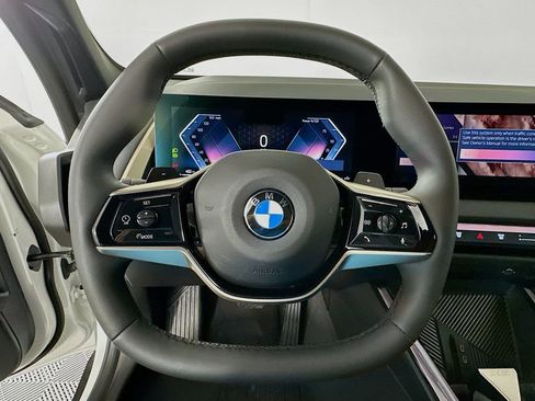 Used 2025 BMW X3 xDrive30i w/ Premium Package image 11