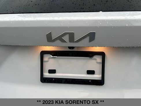 Used 2023 Kia Sorento SX FWD image 10