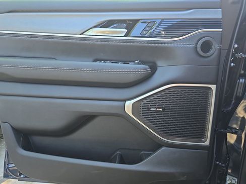 New 2026 Jeep Grand Wagoneer 4WD image 29
