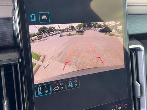 Used 2024 GMC Acadia Elevation FWD image 24