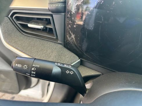 Used 2025 Nissan Kicks SV w/ SV Premium Package FWD image 21