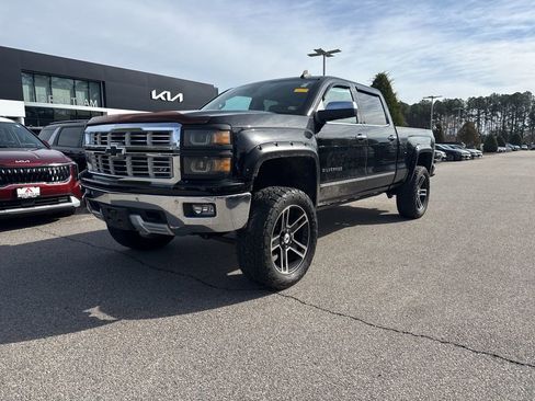 Used 2015 Chevrolet Silverado 1500 LTZ Z71 w/ LTZ Plus Package image 2