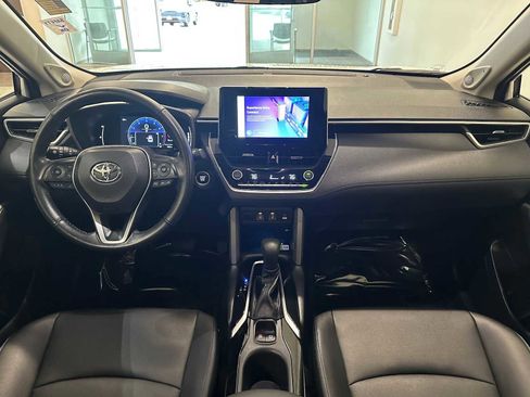 Certified 2023 Toyota Corolla Cross XLE w/ Convenience Package image 10