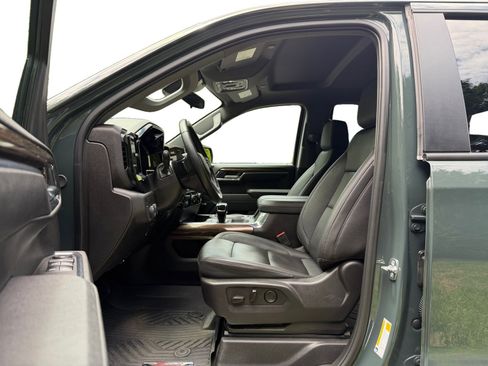 Used 2025 Chevrolet Silverado 1500 LT Trail Boss w/ Convenience Package II AWD/4WD image 10