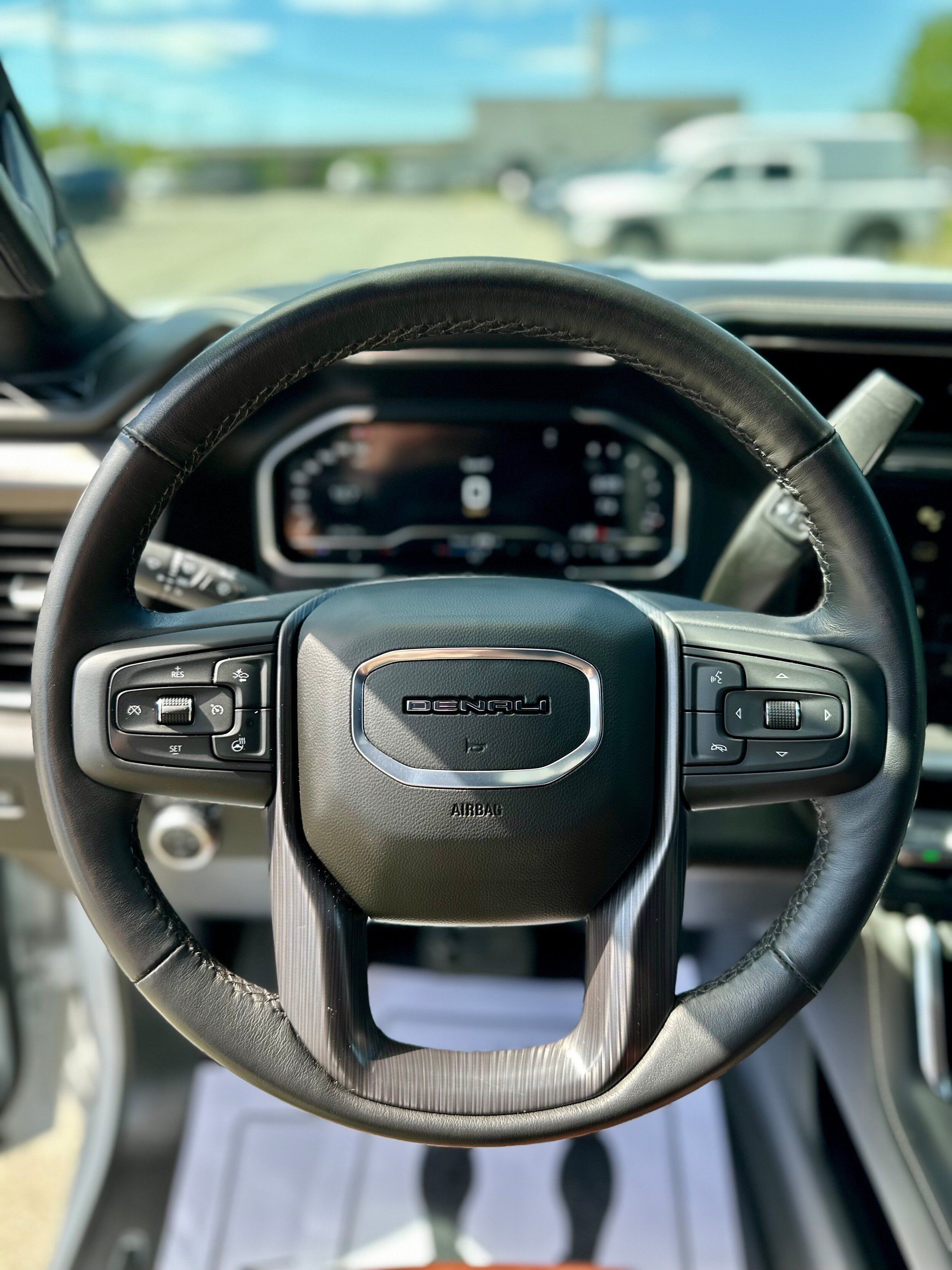 Used 2025 GMC Sierra 2500 Denali Ultimate AWD/4WD image 22