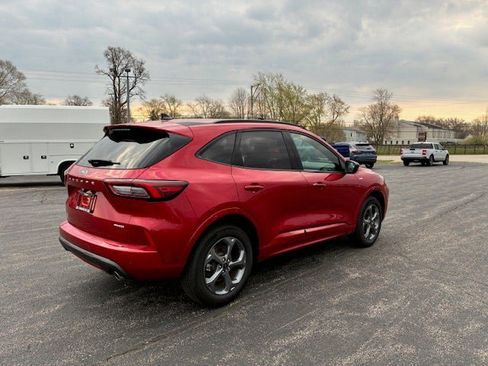 Used 2024 Ford Escape ST-Line w/ Tech Pack #1 AWD/4WD image 5